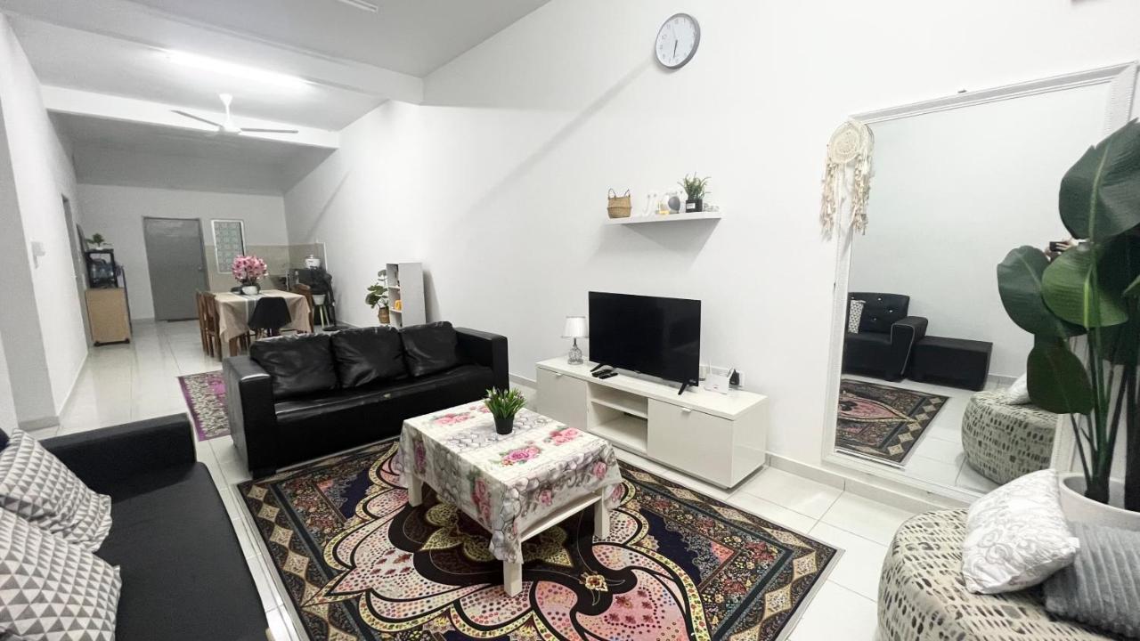 Homestay Near Plaza Tol Bandar Ainsdale Labu Luaran gambar