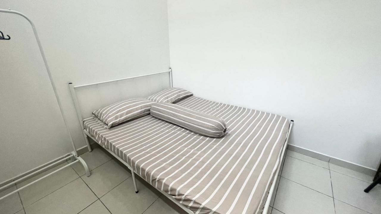 Homestay Near Plaza Tol Bandar Ainsdale Labu Luaran gambar